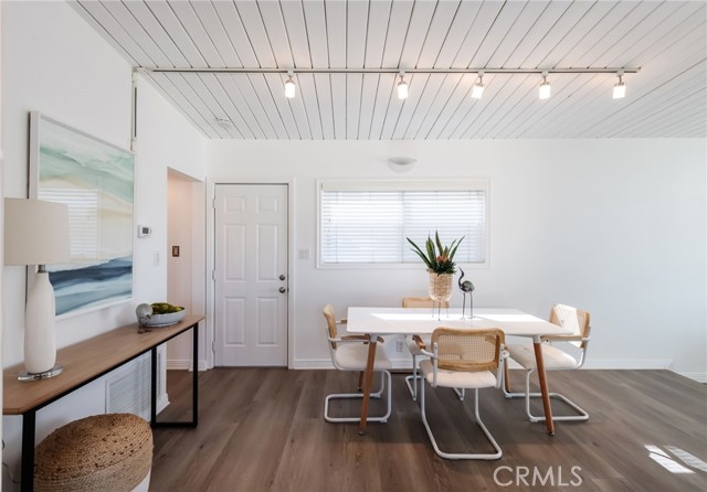 1012 Prospect Avenue, Hermosa Beach, California 90254, 2 Bedrooms Bedrooms, ,1 BathroomBathrooms,Residential,For Sale,Prospect,SB25046090