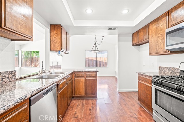 76796 Oklahoma Avenue, Palm Desert CA: https://media.crmls.org/medias/21721e80-31de-4c03-bcfa-a1bda5c70a4c.jpg