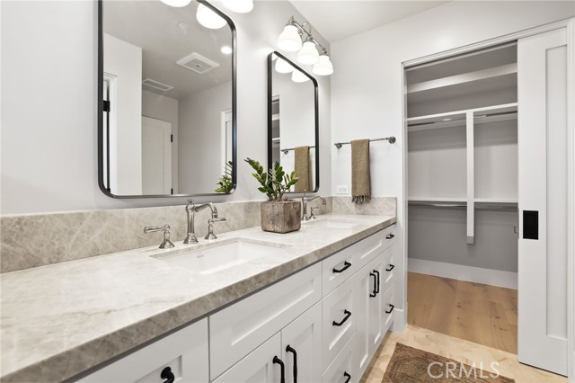 825 W Bay Avenue, Newport Beach CA: https://media.crmls.org/medias/21729a0c-bb68-4c3a-af6a-28be917060ac.jpg