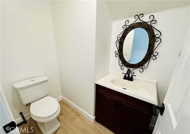 9218 Elm Vista Drive, Downey CA: https://media.crmls.org/medias/2173bf13-ddf0-4072-a79c-384160e86982.jpg