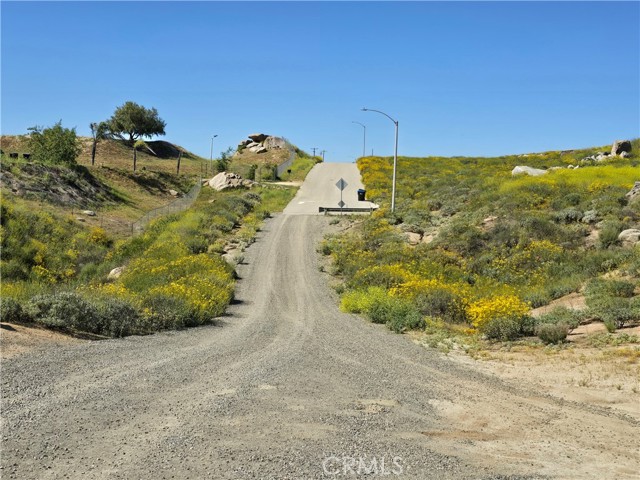 Detail Gallery Image 32 of 42 For 15045 Harbart Dr, Riverside,  CA 92506 - 4 Beds | 3/1 Baths