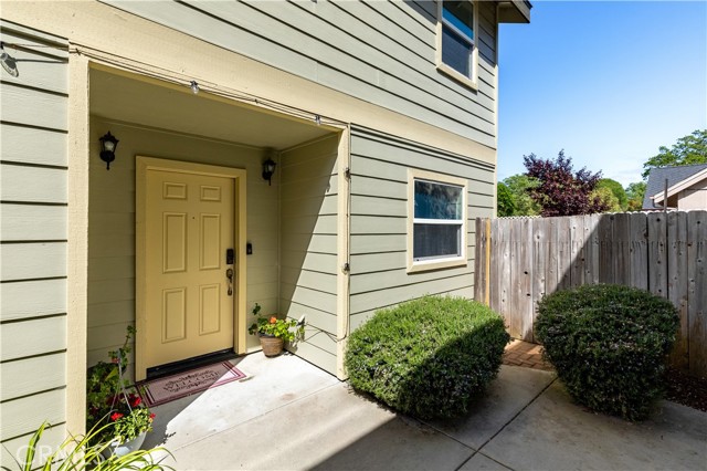 Detail Gallery Image 4 of 31 For 7675 Navajoa Ave #4,  Atascadero,  CA 93422 - 3 Beds | 2/1 Baths