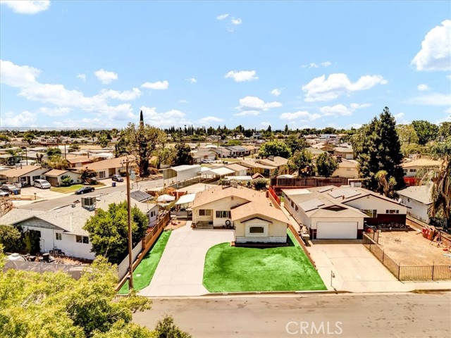 4825 Putter Lane, Bakersfield CA: https://media.crmls.org/medias/2174c9d5-558e-4c86-a419-e8a82cc97d05.jpg