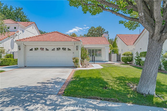 Detail Gallery Image 1 of 32 For 26506 Strambino Ct, Valencia,  CA 91355 - 2 Beds | 2 Baths