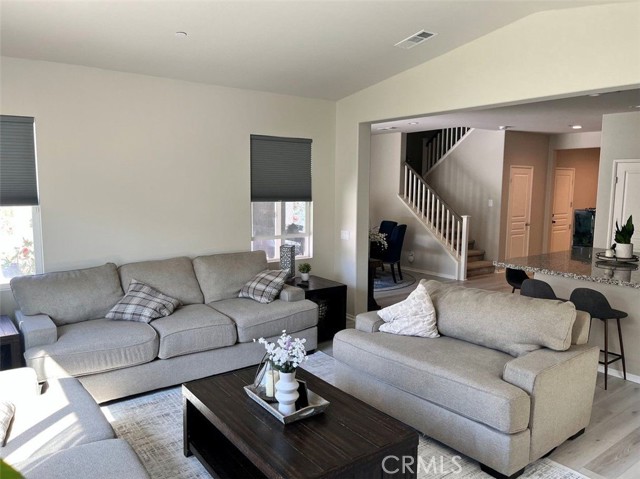 Detail Gallery Image 11 of 49 For 24637 Round Meadow, Menifee,  CA 92584 - 4 Beds | 2/1 Baths