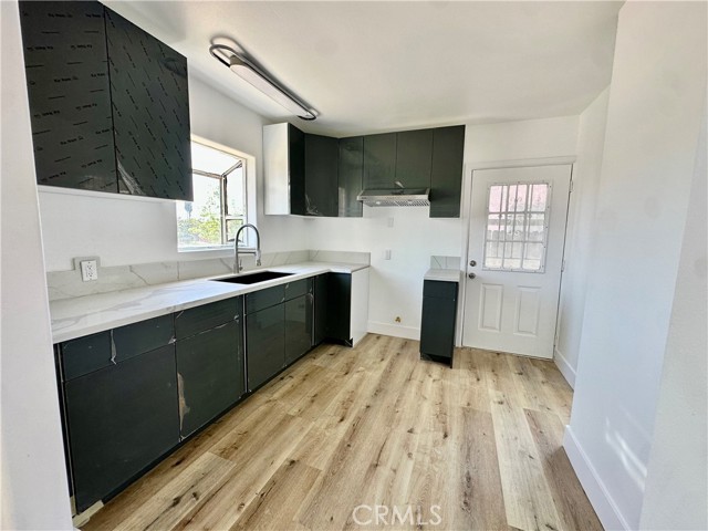 12219 S Main Street, Los Angeles CA: https://media.crmls.org/medias/21770d1d-6fc7-4724-9211-e46e0d1cc9ac.jpg