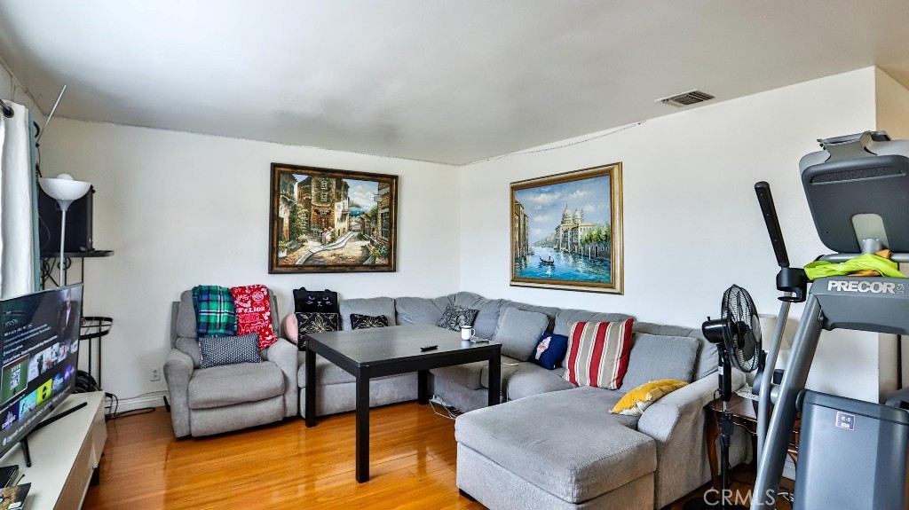 MLS #WS25253534 image #4