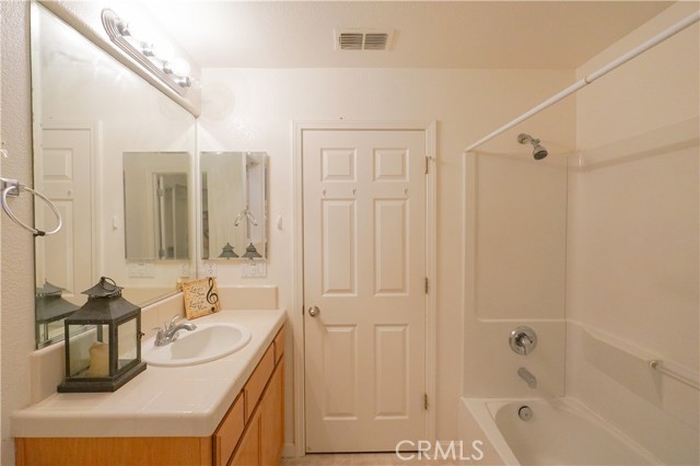 Detail Gallery Image 10 of 16 For 4210 Berryesa Ave, Merced,  CA 95348 - 2 Beds | 2/1 Baths