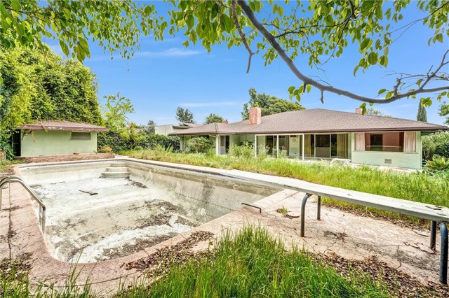 Detail Gallery Image 39 of 46 For 11500 Thurston, Los Angeles,  CA 90049 - 4 Beds | 4 Baths