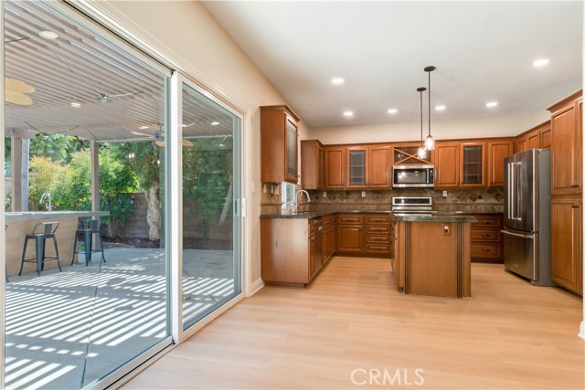 15493 Timberidge Lane, Chino Hills CA: https://media.crmls.org/medias/2178fe86-fa2d-4cdd-a51d-a0c0853cac79.jpg