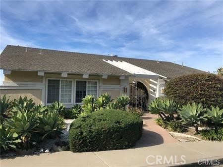 MLS #OC25262897 image #1