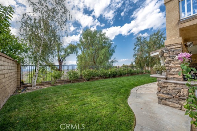 24030 Via Vizcaya, Valencia CA: https://media.crmls.org/medias/217ac898-d9eb-4408-ab74-6990b1e12929.jpg