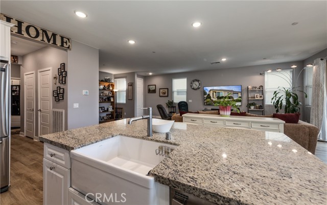 Detail Gallery Image 10 of 18 For 1537 Hollygate Trl, Beaumont,  CA 92223 - 2 Beds | 2 Baths