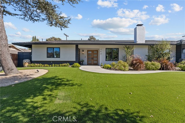 240 W Gainsborough Road, Thousand Oaks CA: https://media.crmls.org/medias/217b21f2-8eab-4e4c-8a6c-34d4a182773a.jpg