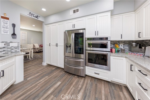 Detail Gallery Image 10 of 35 For 19659 Lanview Lane, Saugus,  CA 91350 - 4 Beds | 3 Baths