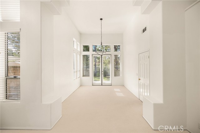 Detail Gallery Image 9 of 45 For 823 S Parkglen Pl, Anaheim Hills,  CA 92808 - 4 Beds | 3/1 Baths