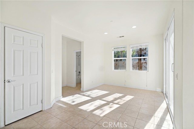 Detail Gallery Image 7 of 30 For 730 N via Barolo, Ontario,  CA 91764 - 4 Beds | 3 Baths