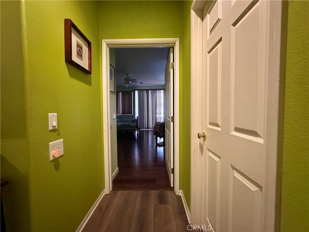 https://media.crmls.org/medias/217e4b22-8590-4689-adf7-b6b87c121344.jpg?preset=X-Large