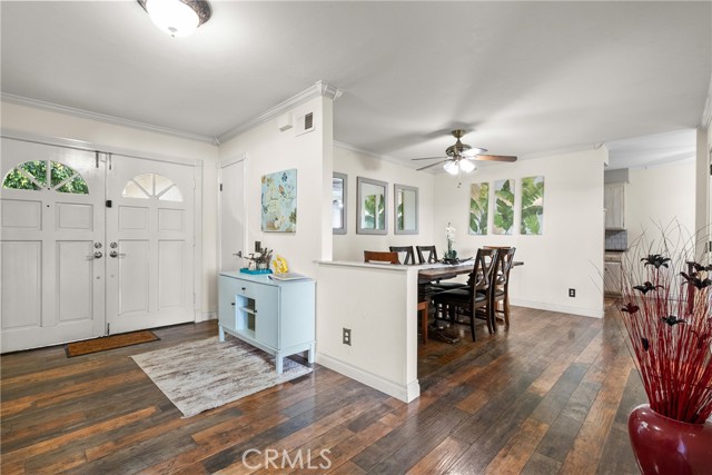 Detail Gallery Image 6 of 59 For 9558 Swinton, North Hills,  CA 91343 - 3 Beds | 2 Baths