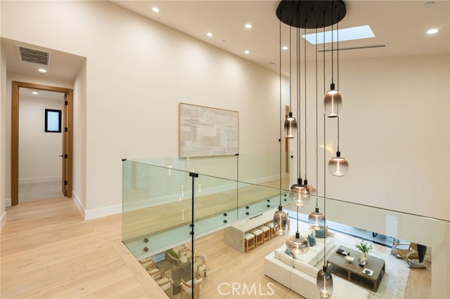 1721 Oak Avenue, Manhattan Beach CA: https://media.crmls.org/medias/217ebbe4-a34d-4904-b293-e66231b5b42c.jpg