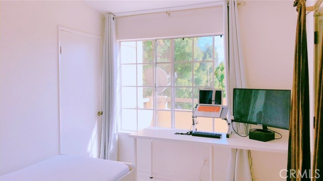 206 Alicante Aisle # 213, Irvine, California 92614, 2 Bedrooms Bedrooms, ,2 BathroomsBathrooms,Residential Lease,For Rent,206 Alicante Aisle # 213,CROC25148586