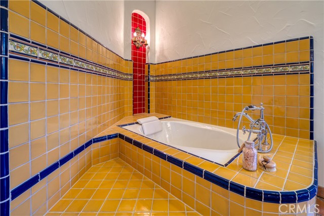 1220 Bassi Drive, San Luis Obispo CA: https://media.crmls.org/medias/217f7547-47e0-4ff5-9b30-5906578bd13f.jpg