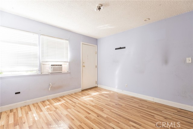 Detail Gallery Image 26 of 48 For 17149 Donmetz, Granada Hills,  CA 91344 - 4 Beds | 2 Baths