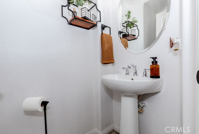 Detail Gallery Image 25 of 75 For 4468 Owens #103,  Corona,  CA 92883 - 3 Beds | 2/1 Baths