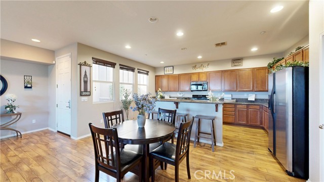 Detail Gallery Image 6 of 29 For 10375 Church, Rancho Cucamonga,  CA 91730 - 3 Beds | 2/1 Baths