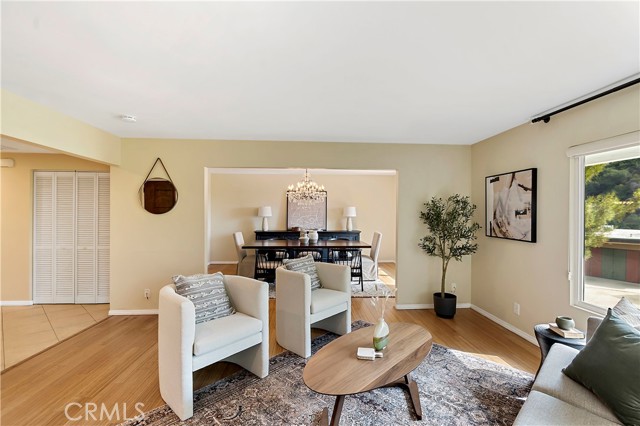 1102 Outlook Lane photo 4