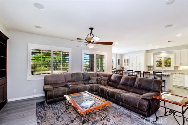 42911 Dell Lago Court, Indio CA: https://media.crmls.org/medias/2180dabc-cd64-4646-b9da-e4ef02fd7d71.jpg
