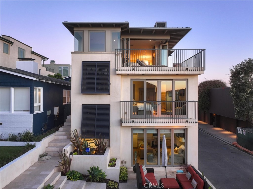 112 17th — architectural residence