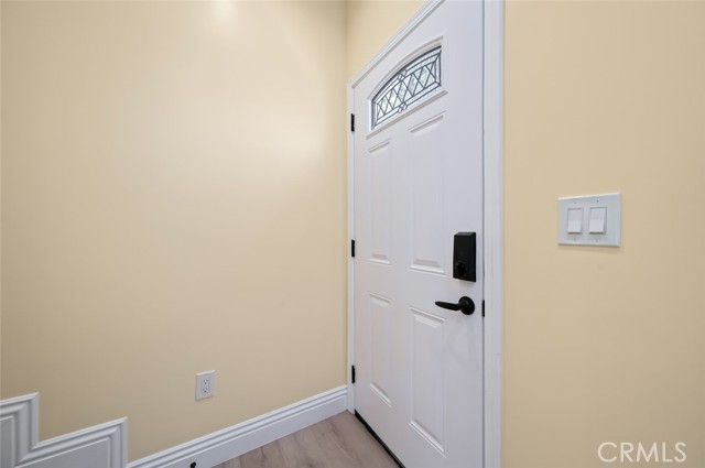 15005 Badlona Drive, La Mirada CA: https://media.crmls.org/medias/2182803e-0afc-4f0e-8ec4-e85a5e43f28d.jpg