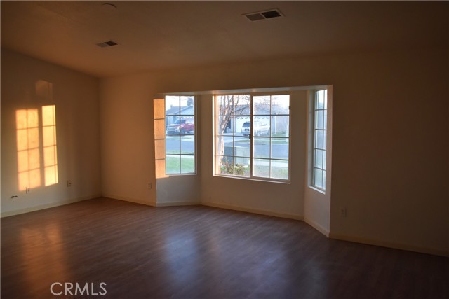 Detail Gallery Image 6 of 26 For 151 E San Pedro St, Merced,  CA 95341 - 3 Beds | 2 Baths