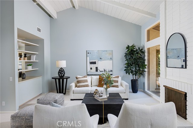 Detail Gallery Image 5 of 35 For 3620 Catamaran Dr, Corona Del Mar,  CA 92625 - 4 Beds | 2/1 Baths