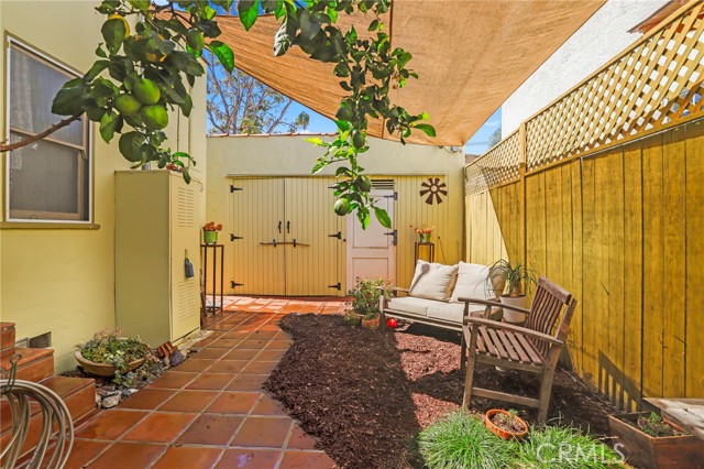 Detail Gallery Image 25 of 39 For 1619 S Curson, Los Angeles,  CA 90019 - 3 Beds | 2 Baths
