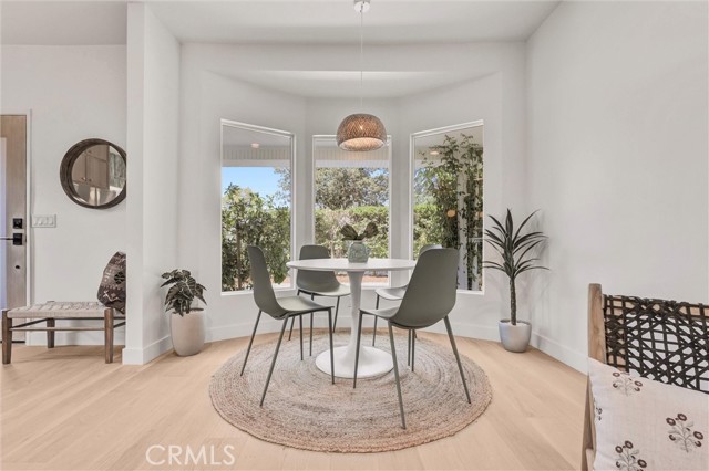 Detail Gallery Image 7 of 37 For 808 S Los Robles Ave, Pasadena,  CA 91106 - 3 Beds | 3 Baths