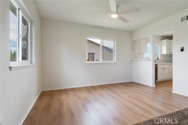 Detail Gallery Image 4 of 18 For 383 E Mesa, Rialto,  CA 92376 - 3 Beds | 2 Baths