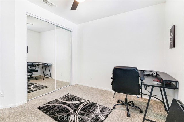 15992 Yosemite Street, Victorville CA: https://media.crmls.org/medias/2184abee-a211-4aa1-b9ee-6735957927a9.jpg