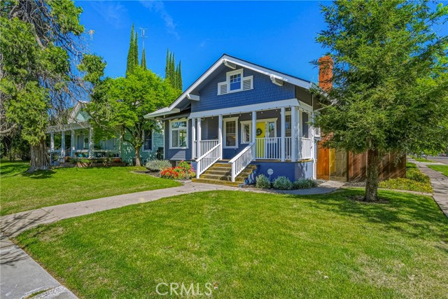 Detail Gallery Image 3 of 52 For 303 W 21st, Merced,  CA 95340 - 3 Beds | 2 Baths