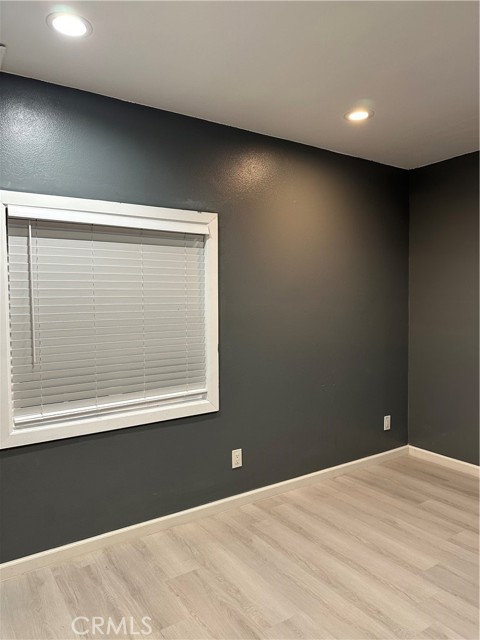 Detail Gallery Image 11 of 16 For 216 E Base Line St, San Bernardino,  CA 92410 - 2 Beds | 1 Baths