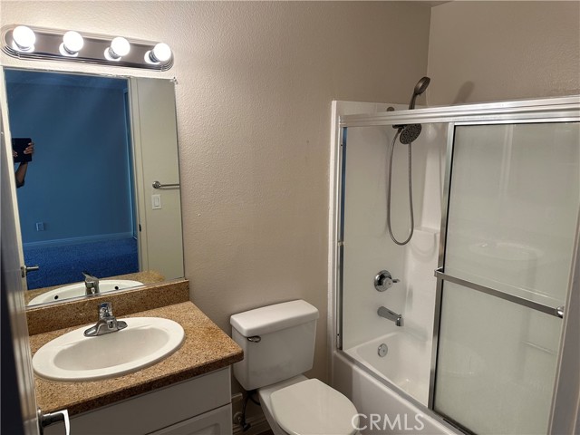 Detail Gallery Image 11 of 22 For 5500 Owensmouth Ave #215,  Woodland Hills,  CA 91367 - 3 Beds | 2 Baths