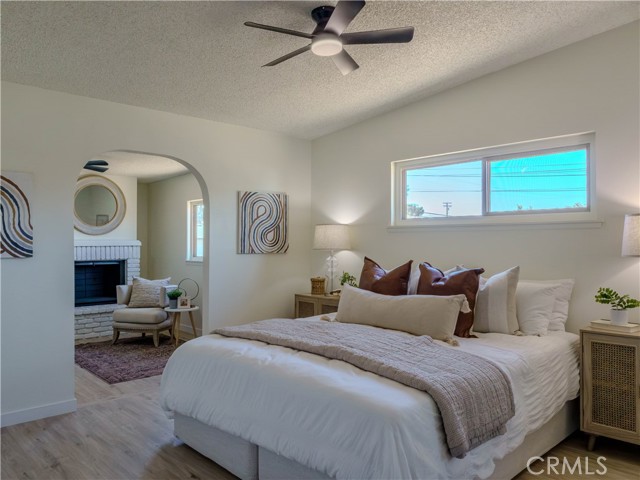 Detail Gallery Image 15 of 42 For 15801 Malpais Ln, Victorville,  CA 92394 - 3 Beds | 2 Baths