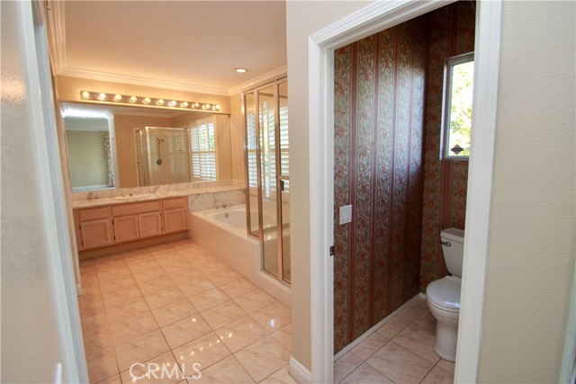 Detail Gallery Image 13 of 31 For 11 Pienza, Irvine,  CA 92606 - 5 Beds | 3 Baths