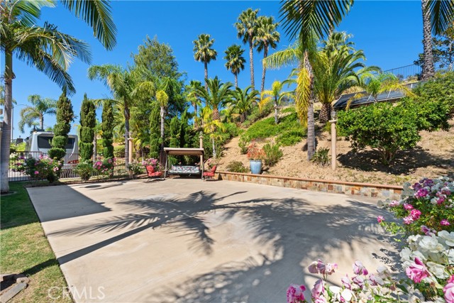 Detail Gallery Image 28 of 41 For 5492 Calarosa Ranch, Camarillo,  CA 93012 - 5 Beds | 5/1 Baths