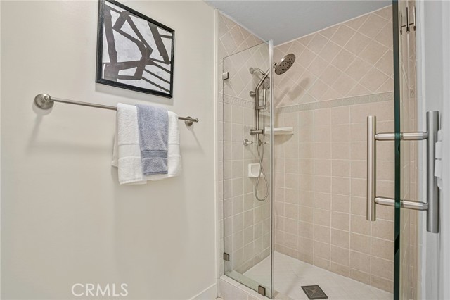 54 Cresta Verde Drive, Rolling Hills Estates CA: https://media.crmls.org/medias/21884260-e165-4ede-a5e4-bc299c2faf08.jpg