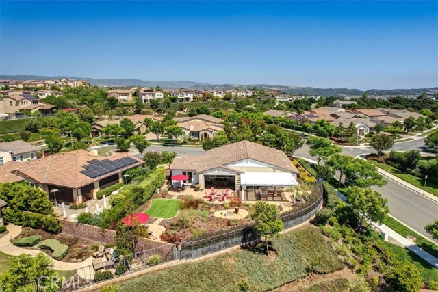 11 Risa Street, Rancho Mission Viejo CA: https://media.crmls.org/medias/21885123-04ee-4d27-88f9-f0d3a3070ddd.jpg