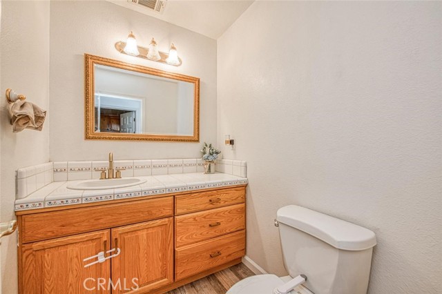 Detail Gallery Image 28 of 40 For 47587 Miami Highlands, Oakhurst,  CA 93644 - 3 Beds | 3 Baths