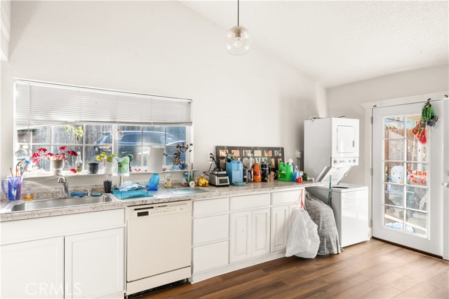 2870 Orange Avenue, Oroville CA: https://media.crmls.org/medias/2188aadb-4ce7-4ead-965c-1878cdc431a0.jpg
