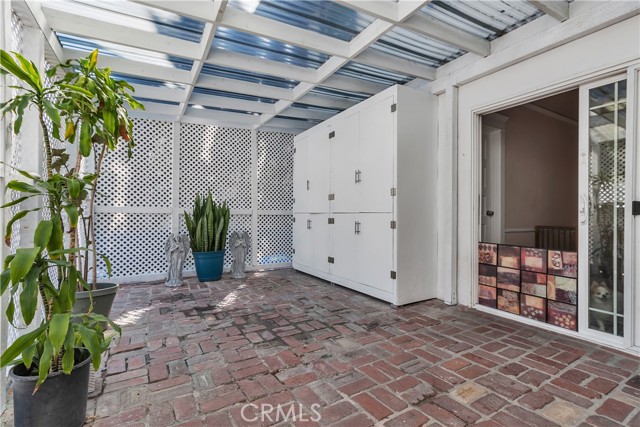 Detail Gallery Image 22 of 60 For 1434 N Genesee Ave, Los Angeles,  CA 90046 - 5 Beds | 2 Baths